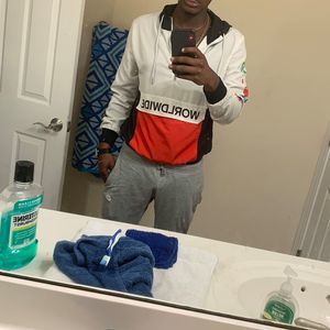 Meet your Posher, Joel